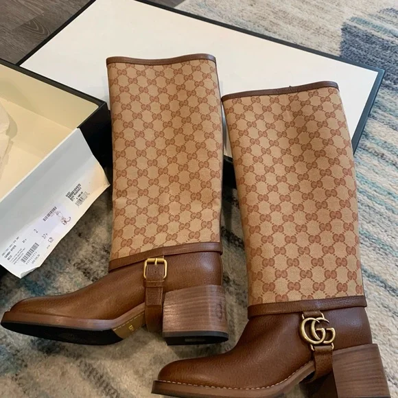 Gucci | Shoes | Gucci Lola Beige Monogram Canvas Gg Logo  display picture 2